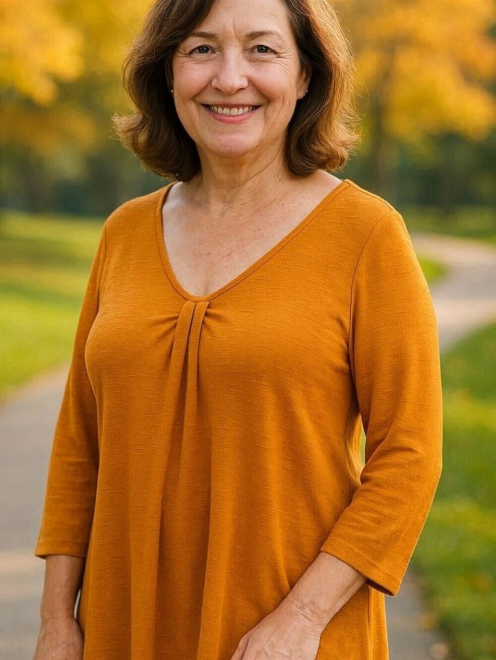EILEEN FISHER  100%  LINEN  3/4 SLEEVE TOP. SIZE LARGE.  RUST COLOR